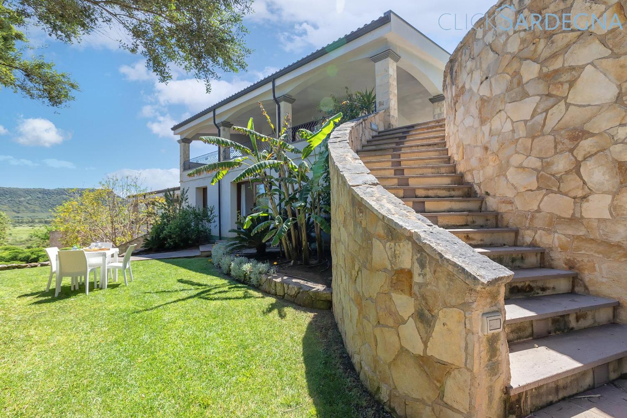 Janas Luxury Surrounded By Large Park, Swimming Pool, Parking And Wifi *