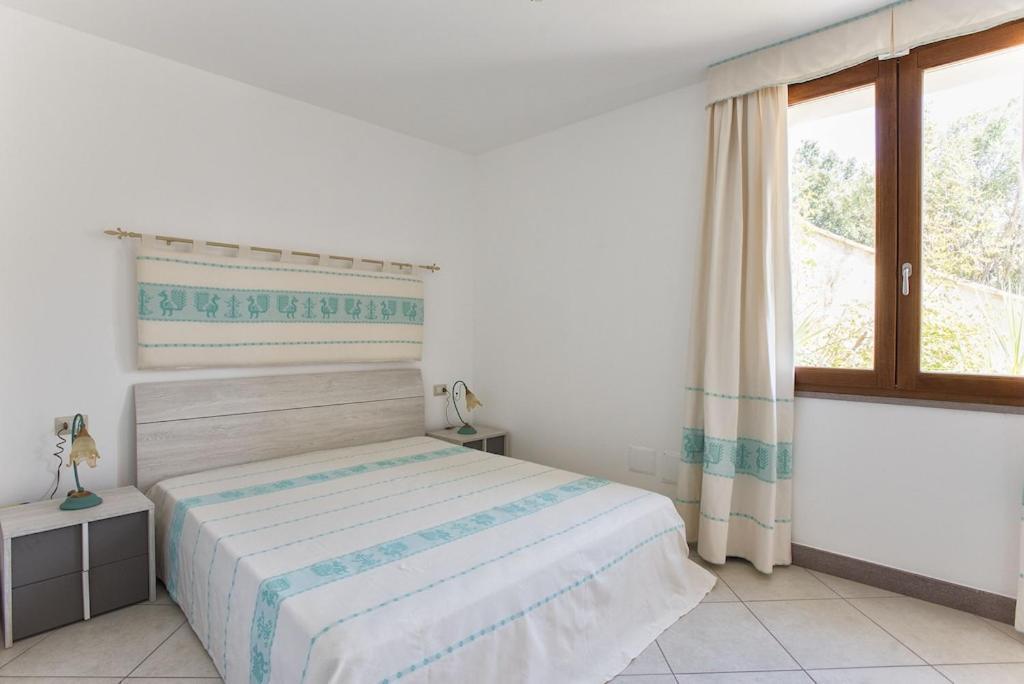 Janas Luxury Surrounded By Large Park, Swimming Pool, Parking And Wifi Villa