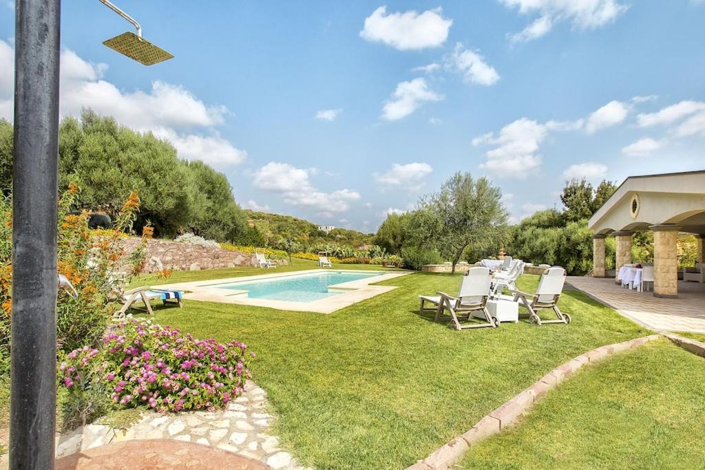 Villa Janas Luxury Surrounded By Large Park, Swimming Pool, Parking And Wifi Alghero