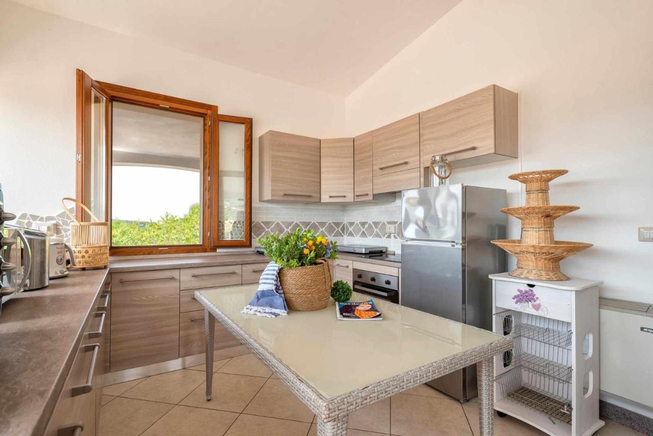 Janas Luxury Surrounded By Large Park, Swimming Pool, Parking And Wifi Villa Alghero